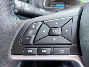 NISSAN LEAF Leaf Tekna Electric 110Kw 39kWh (AUTOMATIC) 5dr