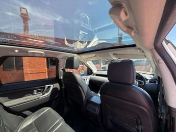 Land Rover Discovery Sport 2.0 TD4 HSE Black SUV 5dr Diesel Auto 4WD Euro 6 (s/s) (180 ps)
