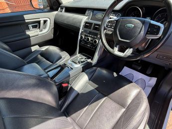 Land Rover Discovery Sport 2.0 TD4 HSE Black SUV 5dr Diesel Auto 4WD Euro 6 (s/s) (180 ps)