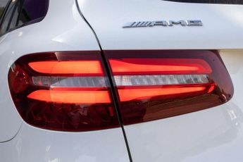 MERCEDES-BENZ GLC 3.0 GLC43 V6 AMG (Premium Plus) SUV 5dr Petrol G-Tronic 4MATIC E