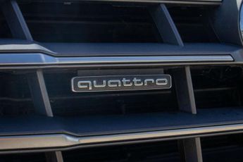 AUDI Q5 2.0 TFSI S line SUV 5dr Petrol S Tronic quattro Euro 6 (s/s) (25