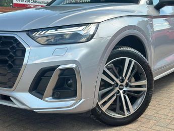 AUDI Q5 2.0 Q5 PHEV Competition 55 TFSI E Quattro Semi-Auto 4WD 5dr