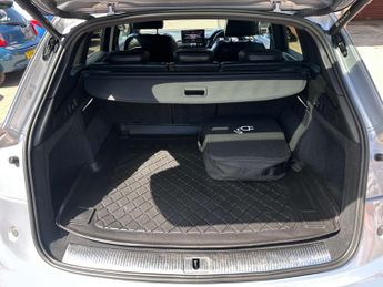 AUDI Q5 2.0 Q5 PHEV Competition 55 TFSI E Quattro Semi-Auto 4WD 5dr
