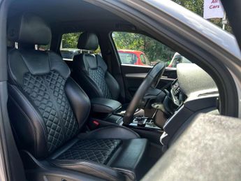 AUDI Q5 2.0 Q5 PHEV Competition 55 TFSI E Quattro Semi-Auto 4WD 5dr