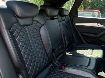AUDI Q5 2.0 Q5 PHEV Competition 55 TFSI E Quattro Semi-Auto 4WD 5dr