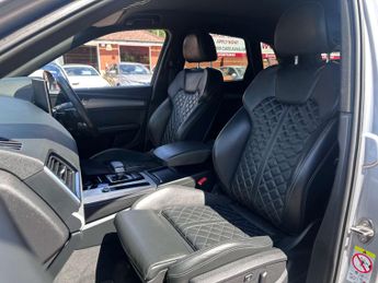 AUDI Q5 2.0 Q5 PHEV Competition 55 TFSI E Quattro Semi-Auto 4WD 5dr