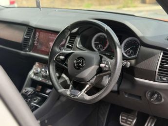 SKODA KODIAQ 1.5 Kodiaq Sportline TSi Semi-Auto 5dr