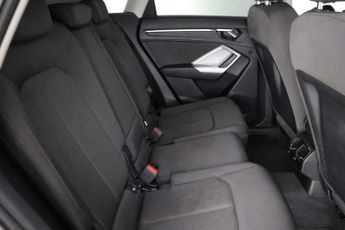 Audi Q3 1.5 TFSI CoD 35 Sport SUV 5dr Petrol S Tronic Euro 6 (s/s) (150 