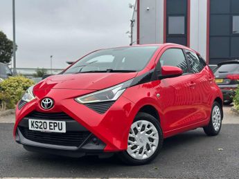TOYOTA AYGO 1.0 VVT-i x-play Hatchback 5dr Petrol x-shift Euro 6 (71 ps)