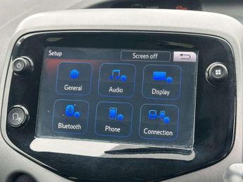 TOYOTA AYGO 1.0 VVT-i x-play Hatchback 5dr Petrol x-shift Euro 6 (71 ps)