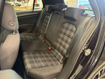 VOLKSWAGEN GOLF 1.4 Golf GTE Semi-Auto 5dr