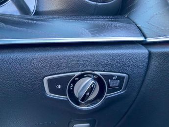 Mercedes-Benz E Class 2.0 E220d AMG Line Cabriolet 2dr Diesel G-Tronic+ Euro 6 (s/s) (
