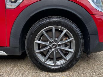 MINI Countryman 1.5 7.6kWh Cooper SE SUV 5dr Petrol Plug-in Hybrid Auto ALL4 Eur