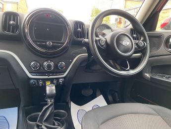 MINI Countryman 1.5 7.6kWh Cooper SE SUV 5dr Petrol Plug-in Hybrid Auto ALL4 Eur