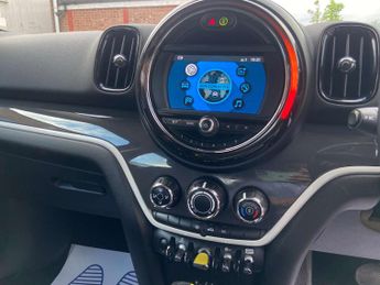 MINI Countryman 1.5 7.6kWh Cooper SE SUV 5dr Petrol Plug-in Hybrid Auto ALL4 Eur