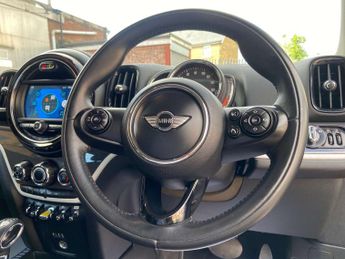 MINI Countryman 1.5 7.6kWh Cooper SE SUV 5dr Petrol Plug-in Hybrid Auto ALL4 Eur