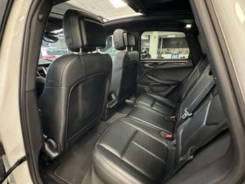 Porsche MACAN 3.0 TD V6 S SUV 5dr Diesel PDK 4WD Euro 6 (s/s) (258 ps)