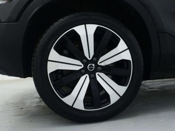 VOLVO C40 Recharge 69kWh Core SUV 5dr Electric Auto (231 ps)