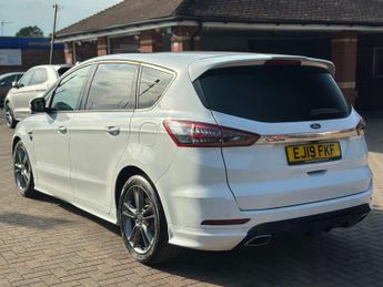 FORD S-MAX 2.0 S-Max ST-Line EcoBlue Auto 5dr
