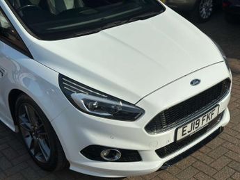 FORD S-MAX 2.0 S-Max ST-Line EcoBlue Auto 5dr
