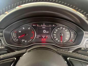 AUDI A4 2.0 A4 S Line TDI Semi-Auto 4dr