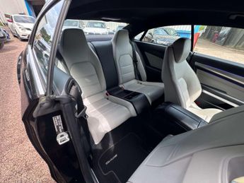 MERCEDES-BENZ E-CLASS 2.1 E250 AMG Sport CDi Auto 2dr