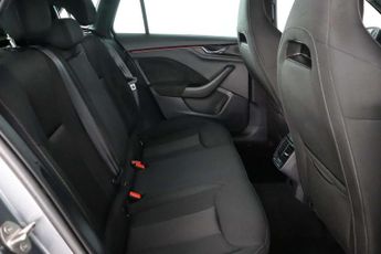 Skoda Kamiq 1.0 TSI Design Edition SUV 5dr Petrol DSG Euro 6 (s/s) (116 ps)