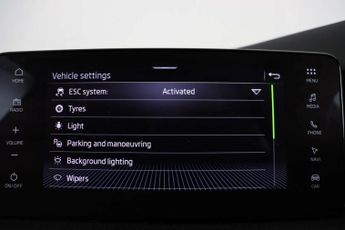 Skoda Kamiq 1.0 TSI Design Edition SUV 5dr Petrol DSG Euro 6 (s/s) (116 ps)
