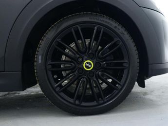 MINI Electric Hatch Cooper SE 32.6kWh Level 2 Hatchback 3dr Electric Auto (184 ps)