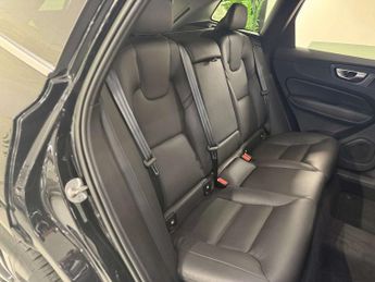 VOLVO XC60 2.0 XC60 Core B5 MHEV AWD Auto 4WD 5dr