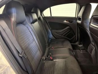 Mercedes-Benz A-CLASS 1.8 A200 BlueEfficiency AMG Sport CDi Auto 5dr