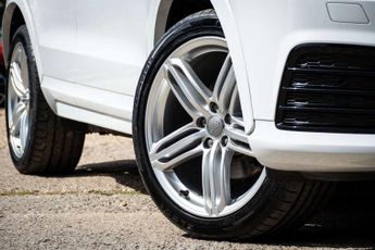 Audi Q3 2.0 Q3 S Line+ TDI Quattro Semi-Auto 4WD 5dr