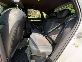 Audi Q3 2.0 Q3 S Line+ TDI Quattro Semi-Auto 4WD 5dr