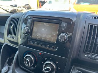 PEUGEOT BOXER 2.0 BlueHDi 335 Professional Panel Van 5dr Diesel Manual L2 H2 E