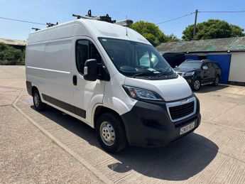 PEUGEOT BOXER 2.0 BlueHDi 335 Professional Panel Van 5dr Diesel Manual L2 H2 E