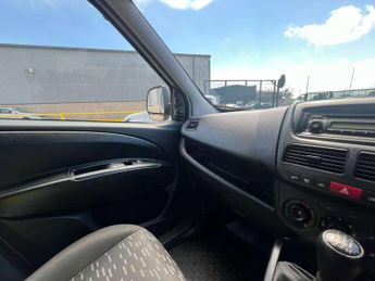 VAUXHALL COMBO 1.2 Combo 2000 Sportive CDTi - NATIONAL DELIVERY*