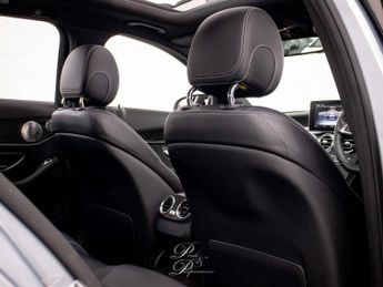 MERCEDES-BENZ C-CLASS 2.1 C250 D AMG Line Premium+ Auto 5dr