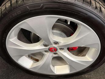 JAGUAR E-PACE 2.0 E-Pace R-Dynamic S D AWD Auto 4WD 5dr