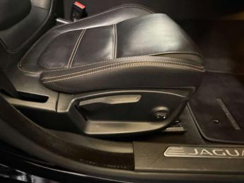 JAGUAR XE 2.0 XE Prestige Auto 4dr