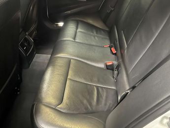 BMW 3 SERIES 2.0 318d M Sport Auto 4dr