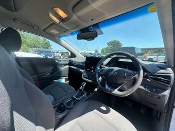 HYUNDAI IONIQ 1.6 h-GDi 1st Edition Hatchback 5dr Petrol Hybrid DCT Euro 6 (s/