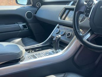 Land Rover RANGE ROVER SPORT 3.0 Range Rover Sport HSE Dynamic SDV6 Auto 4WD 5dr