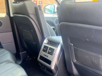 Land Rover RANGE ROVER SPORT 3.0 Range Rover Sport HSE SDV6 Auto 4WD 5dr