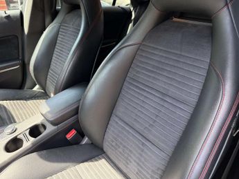 MERCEDES-BENZ CLA 2.1 CLA 220 AMG Sport CDi Auto 4dr