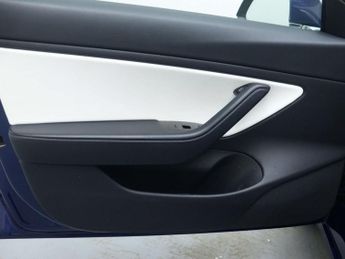 TESLA MODEL 3 (Dual Motor) Long Range Saloon 4dr Electric Auto 4WDE (346 ps)