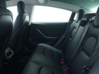 TESLA MODEL 3 (Dual Motor) Long Range Saloon 4dr Electric Auto 4WDE (346 ps)