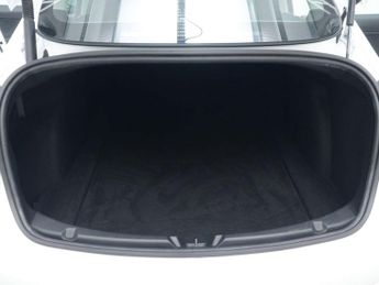 TESLA MODEL 3 (Dual Motor) Long Range Saloon 4dr Electric Auto 4WDE (346 ps)