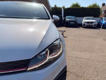 VOLKSWAGEN GOLF 2.0 Golf GTi TSi Semi-Auto 5dr