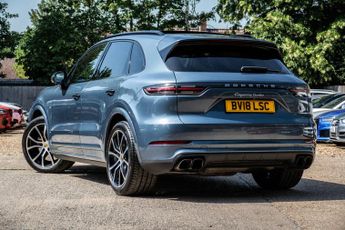 Porsche CAYENNE 4.0T V8 Turbo SUV 5dr Petrol TiptronicS 4WD Euro 6 (s/s) (550 ps
