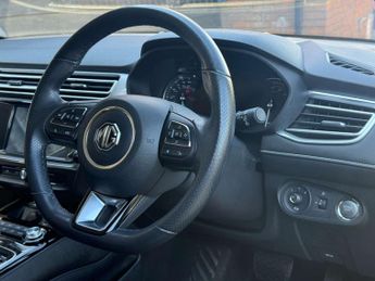 MG 5 MG5 Exclusive EV 5dr